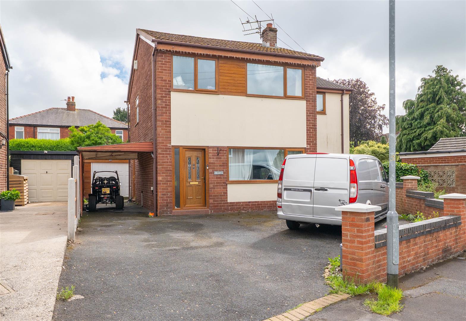 4 bed property in Highfield Grove, Preston